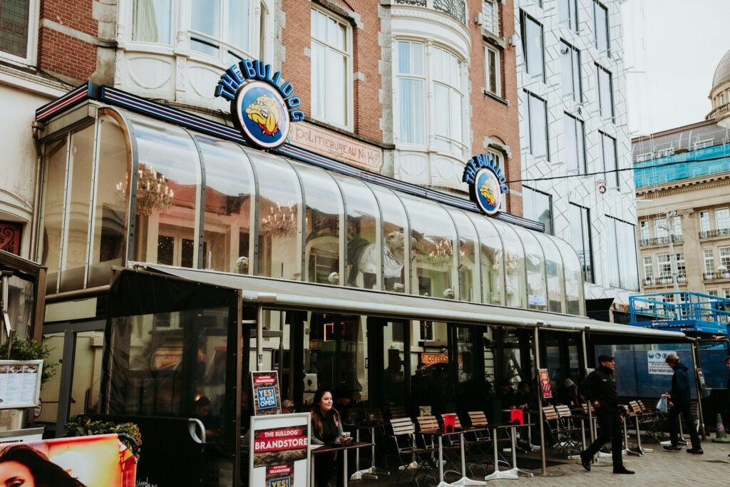 amsterdam bulldog coffeeshop